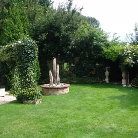 Full Privacy Holidayhouse + Lovely Garden.