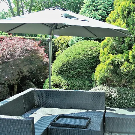 Full Privacy Holidayhouse + Lovely Garden.