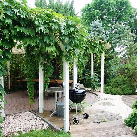 Full Privacy Holidayhouse + Lovely Garden. Holiday home